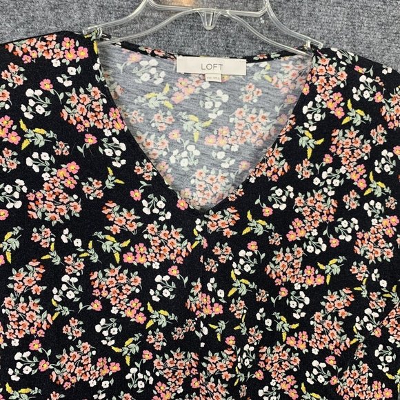 Loft Floral Crop Top Flutter Cap Sleeve Women XXS V-Neck Ruffle Hem - Picture 2 of 11